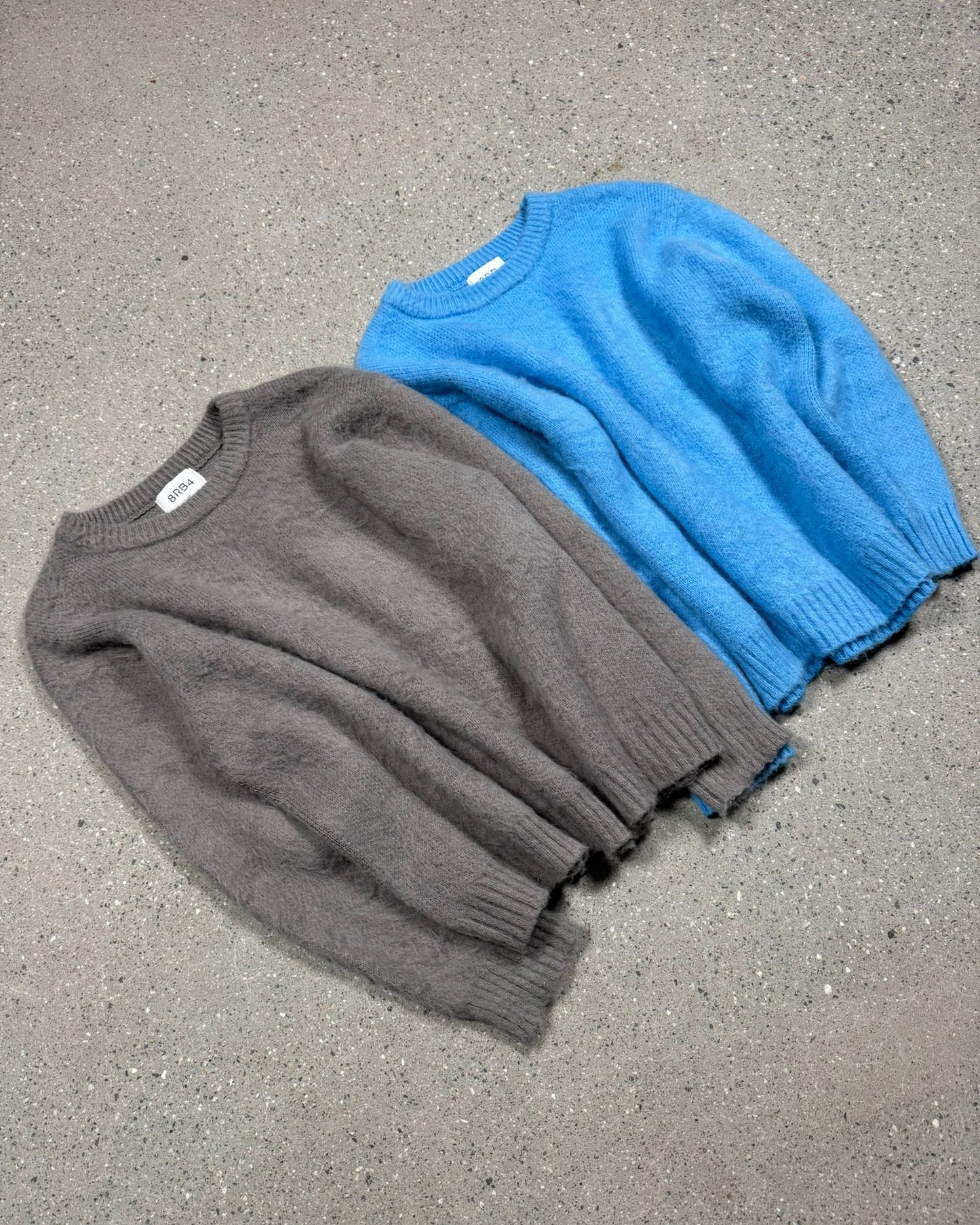 MOHAIR KNIT GREY