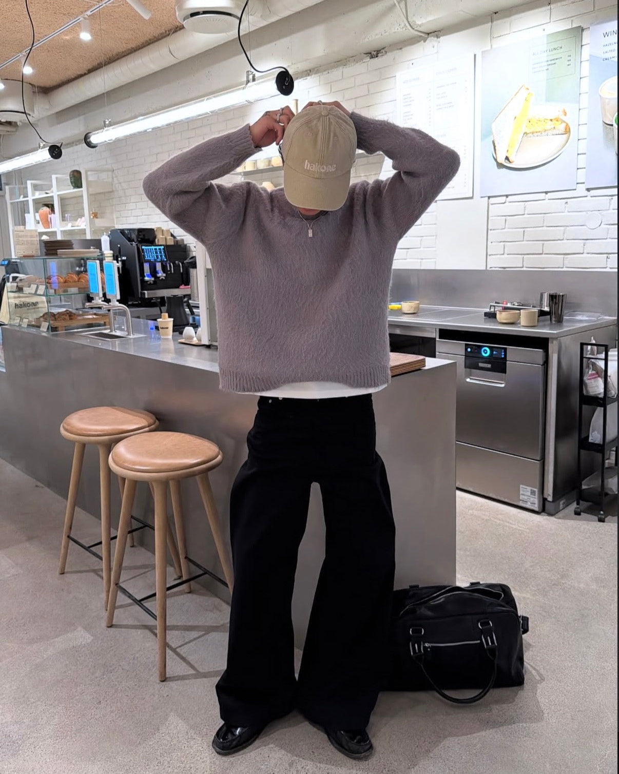 Model is 177cm / 5'8" wearing size S