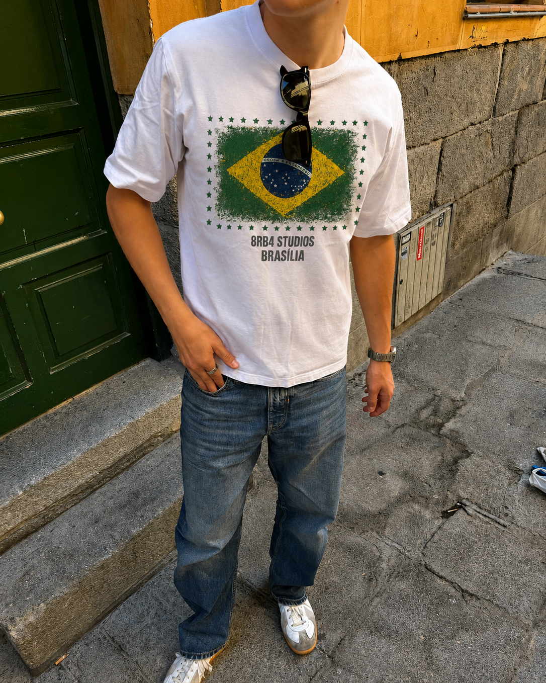 Model is 183cm / 6'0" wearing size M