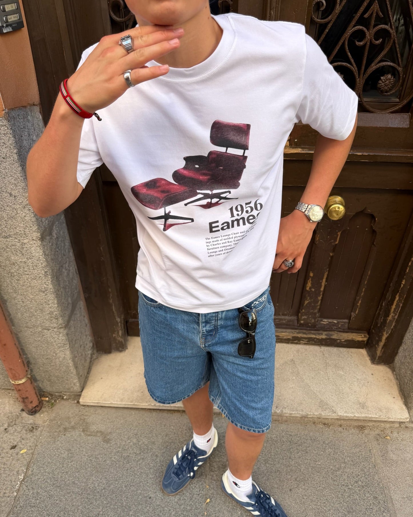 Model is 182cm / 6'0" wearing size M