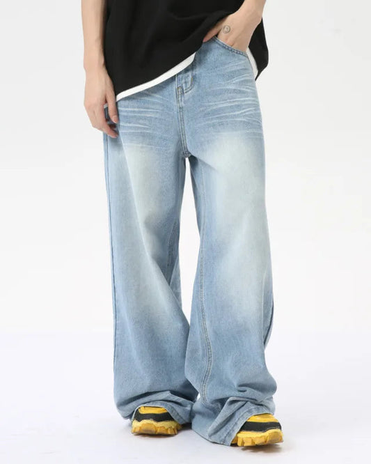 LOOSE JEANS