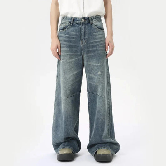LOOSE JEANS