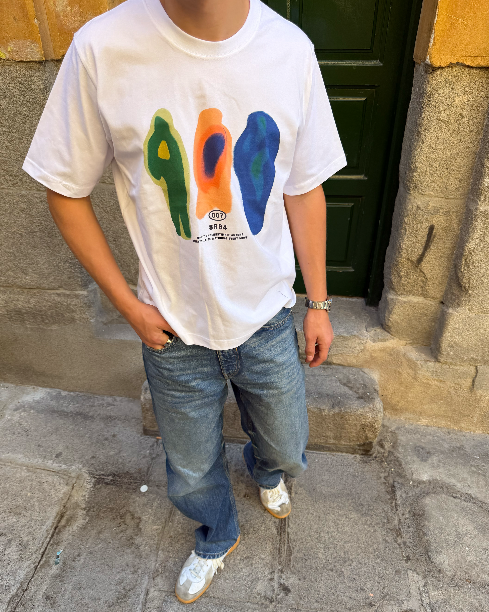 Model is 183cm / 6'0" wearing size M